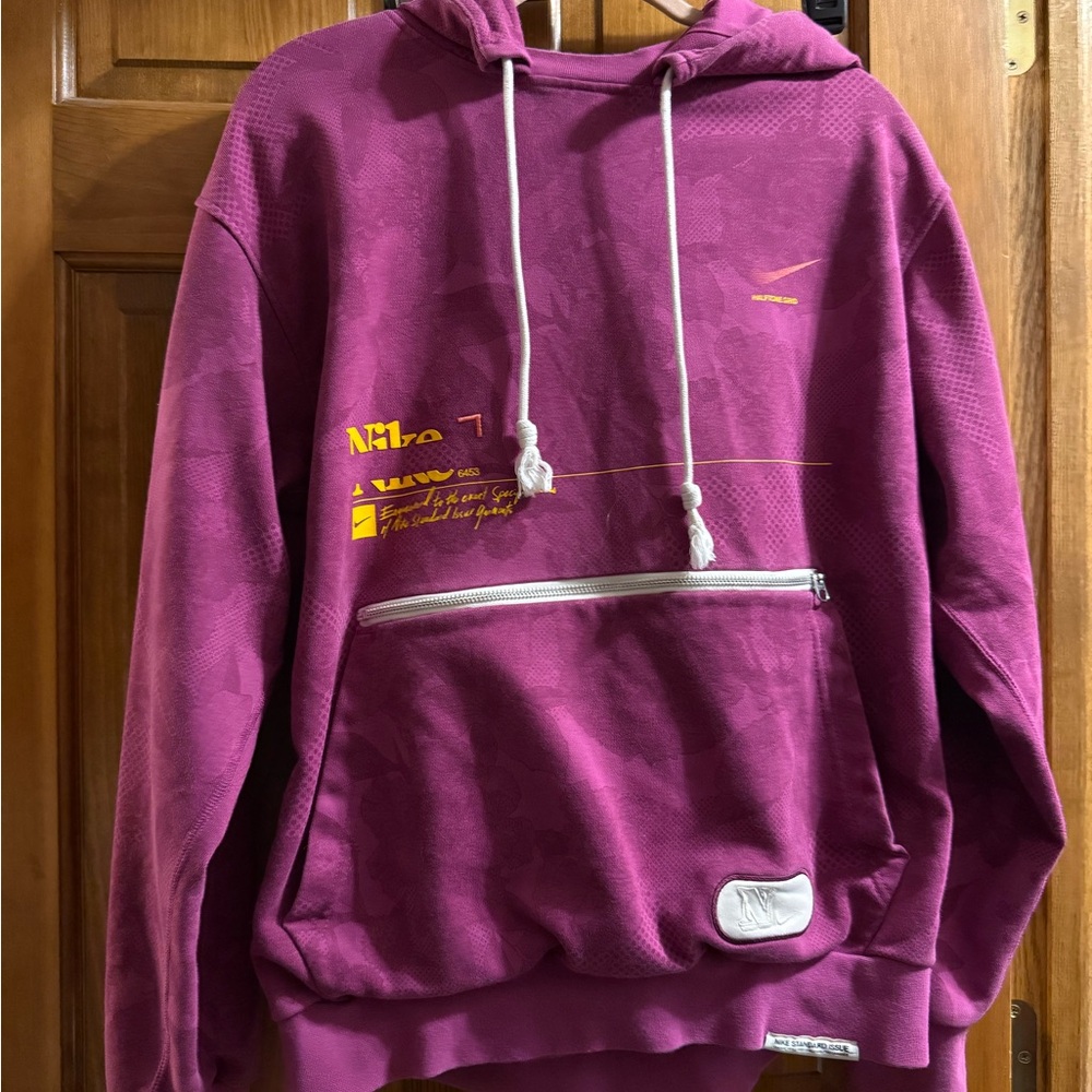 Nike  men’s large Fuchsia Hoodie with Yellow Details